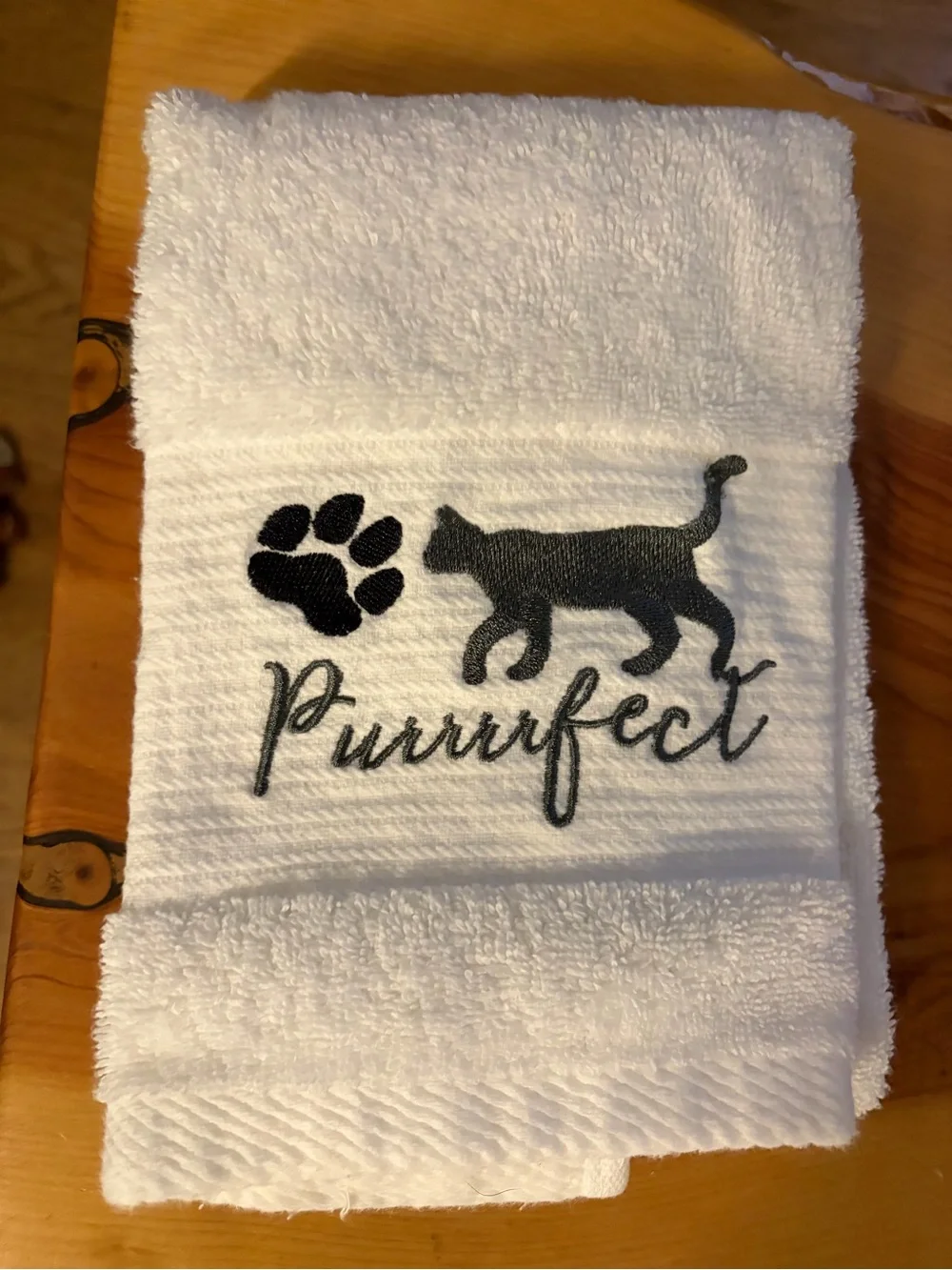 Unbranded White 'Cattitude' & 'Purrrfect' Cat Embroidered Hand Towels - Set of 2